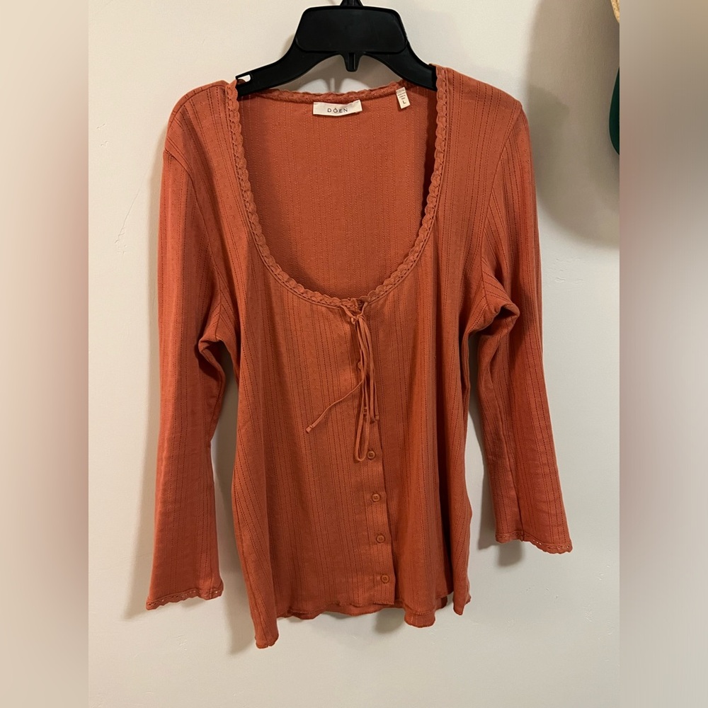Doen 3/4 sleeve scoop neck